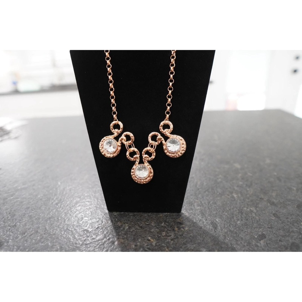 Two pieces of Paparazzi jewelry !